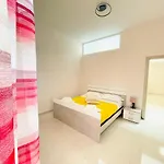 La Dimora Degli Avi Apartment *